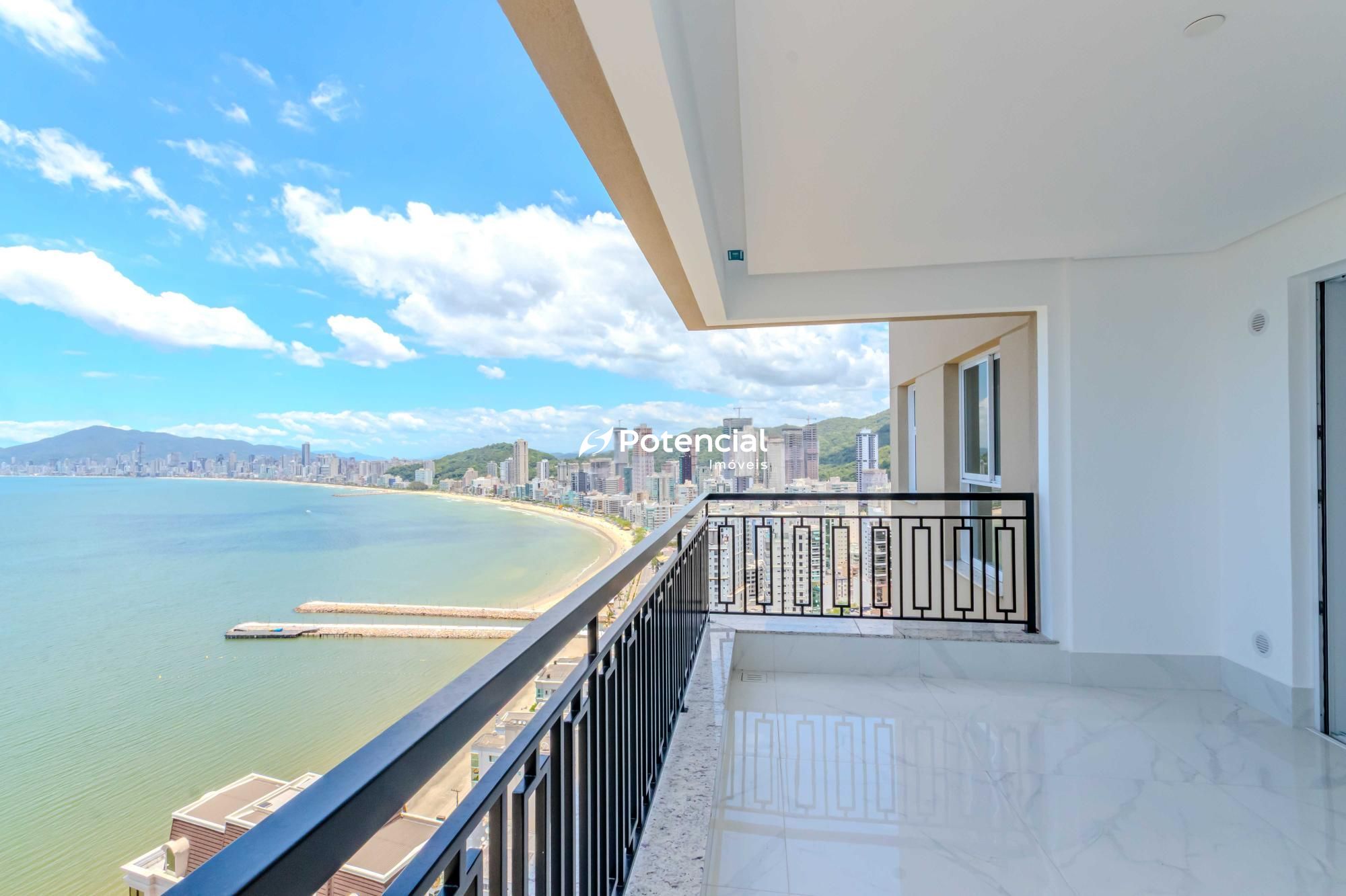 Magnólia sacada Magnólia sacada