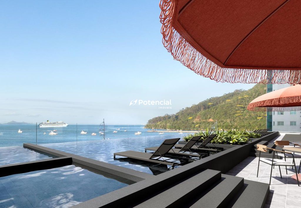 Piscina externa com prainha e hidro l Tonino Lamborghini Residences