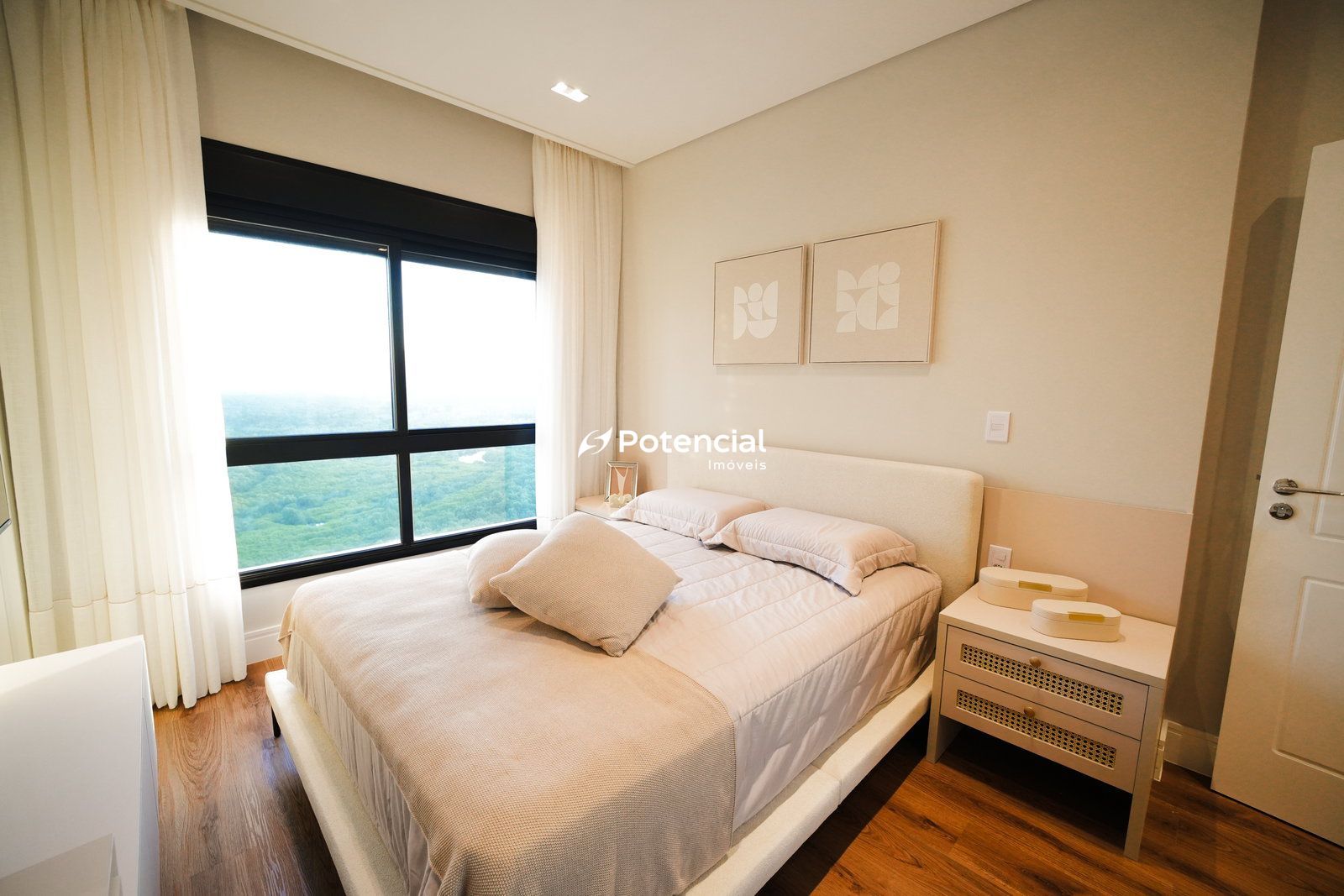 Imagem de Paramount Tower | 4 Suítes | Meia Praia - Itapema Imagem de Paramount Tower | 4 Suítes | Meia Praia - Itapema