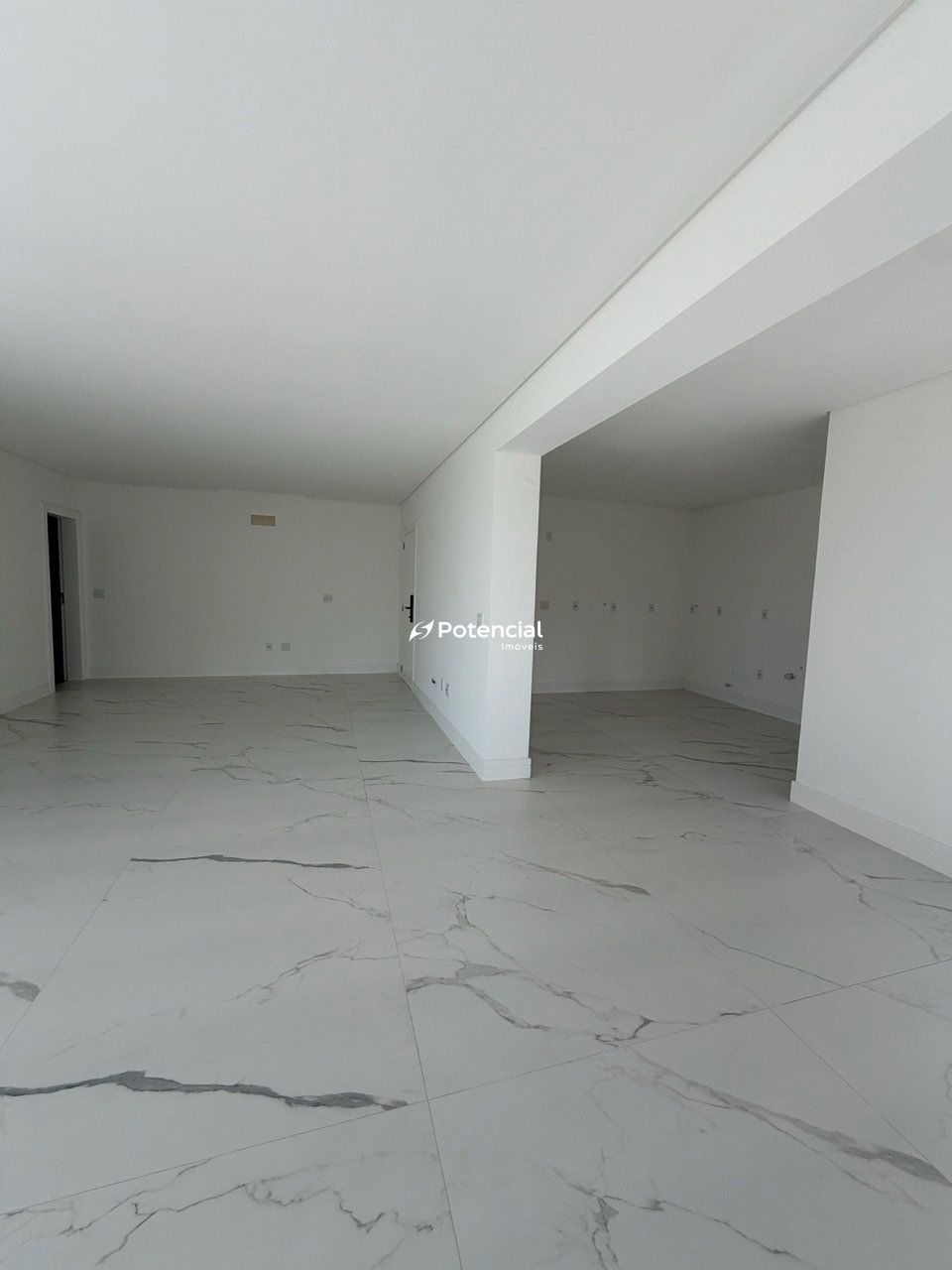 Imagem de Doha Tower | 04 Suítes | Meia Praia - Itapema Imagem de Doha Tower | 04 Suítes | Meia Praia - Itapema