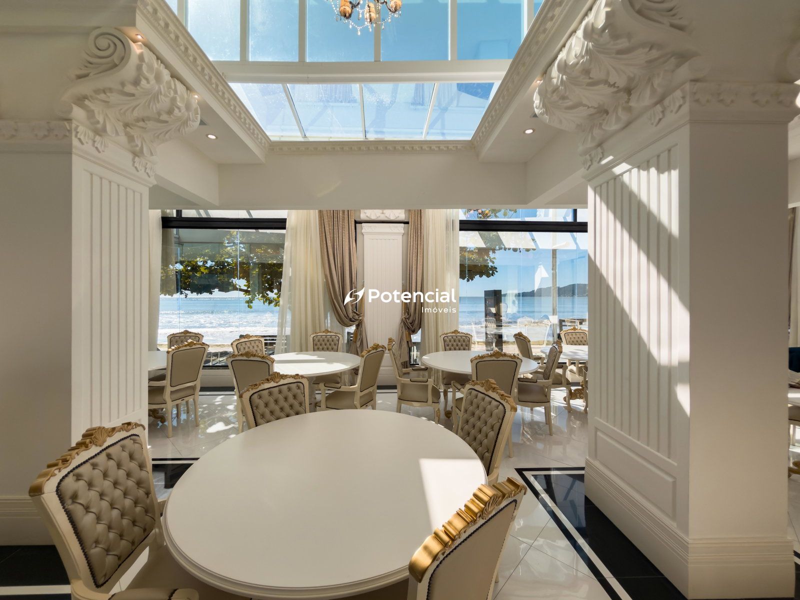 Imagem de Villa Provence | 4 suítes | Meia Praia - Itapema Imagem de Villa Provence | 4 suítes | Meia Praia - Itapema