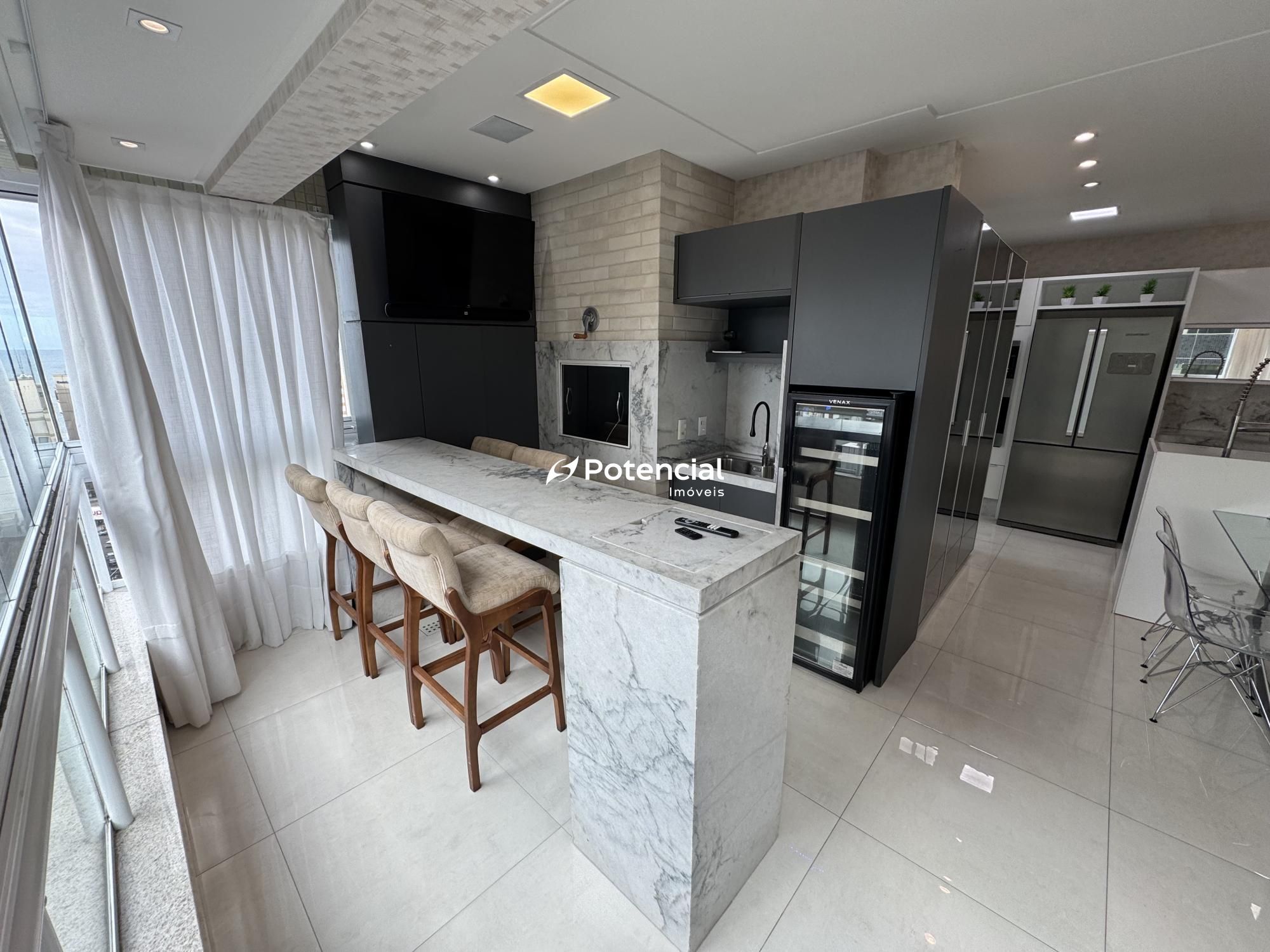 Sacada com churrasqueira Sacada com churrasqueira