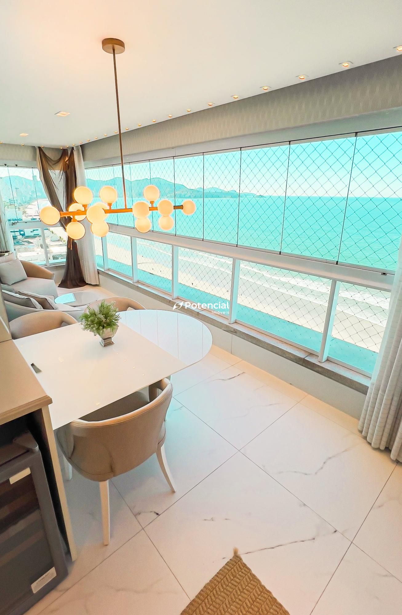 Imagem de Ed. Vogue | Apartamento 04 suítes - Meia Praia, Itapema Imagem de Ed. Vogue | Apartamento 04 suítes - Meia Praia, Itapema