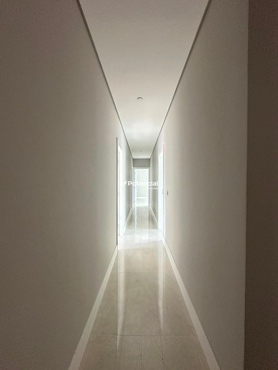 Imagem de Palácio Triunfo | 4 suítes | Meia Praia - Itapema Imagem de Palácio Triunfo | 4 suítes | Meia Praia - Itapema