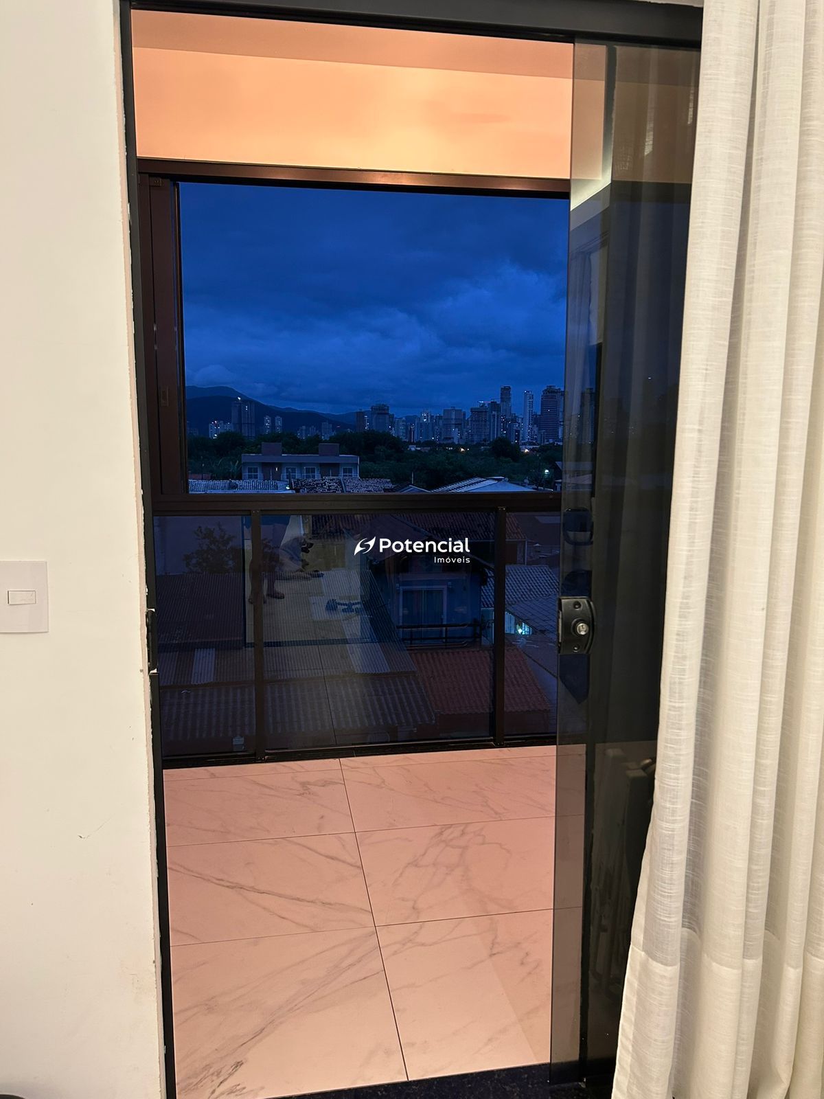 Imagem de Res. Julio Cesar | 2 suítes | Jardim Praia Mar - Porto Belo Imagem de Res. Julio Cesar | 2 suítes | Jardim Praia Mar - Porto Belo