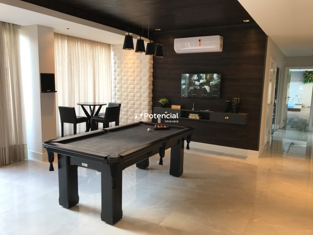 Sala de jogos com mesa de snooker l Allure Residence