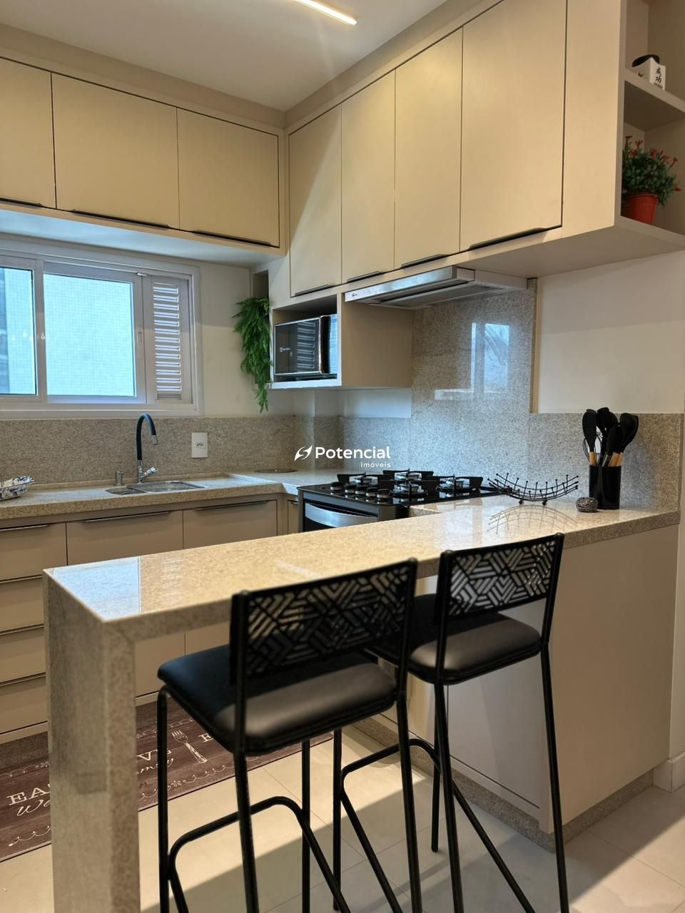 Imagem de Edifício Saint Michel l 03 Suítes | Meia Praia - Itapema Imagem de Edifício Saint Michel l 03 Suítes | Meia Praia - Itapema