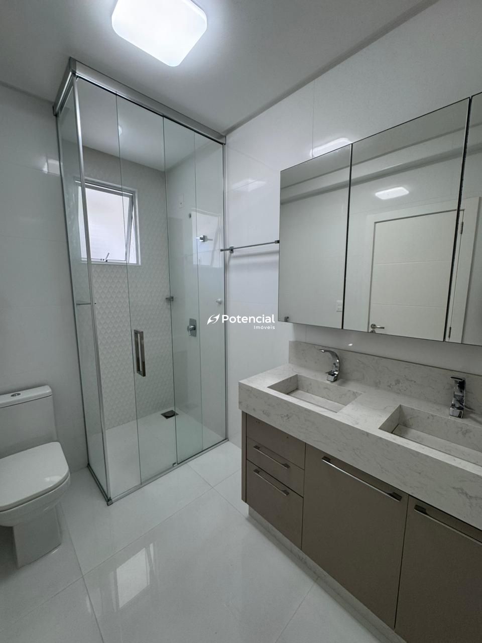 Imagem de Mariana Palace Residence | 4 suítes | Meia Praia - Itapema Imagem de Mariana Palace Residence | 4 suítes | Meia Praia - Itapema