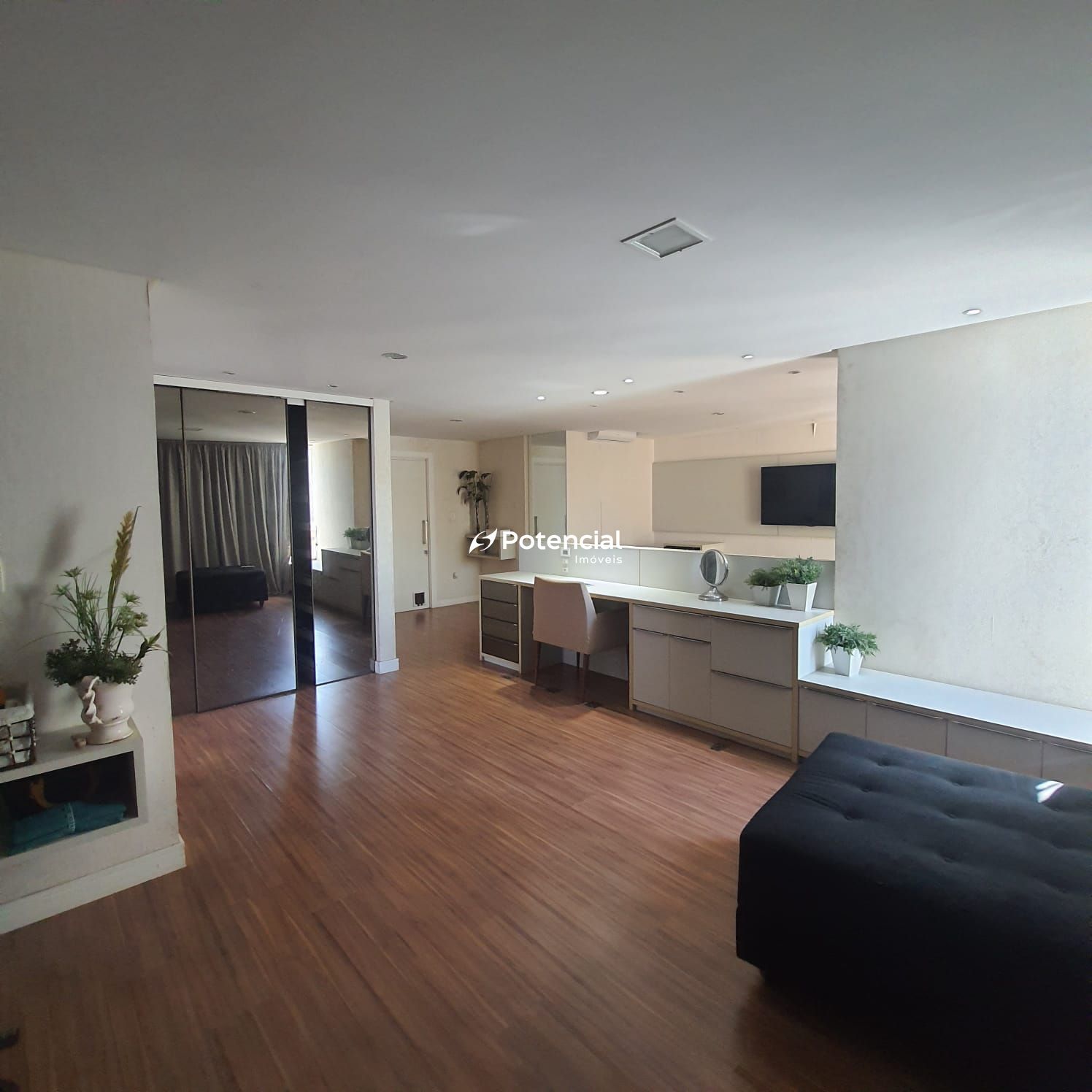 Imagem de COBERTURA DUPLEX NO RESIDENCIAL CANDIDO PORTINARI MEIA PRAIA - ITAPEMA/SC Imagem de COBERTURA DUPLEX NO RESIDENCIAL CANDIDO PORTINARI MEIA PRAIA - ITAPEMA/SC