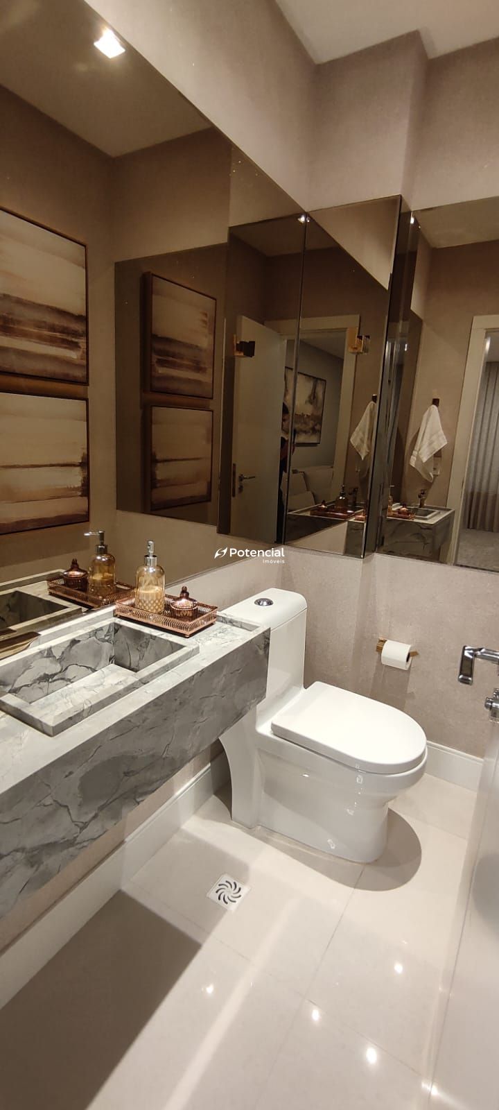 Imagem de Villa De Siena Res. | Apartamento 4 suítes | Meia Praia - Itapema Imagem de Villa De Siena Res. | Apartamento 4 suítes | Meia Praia - Itapema