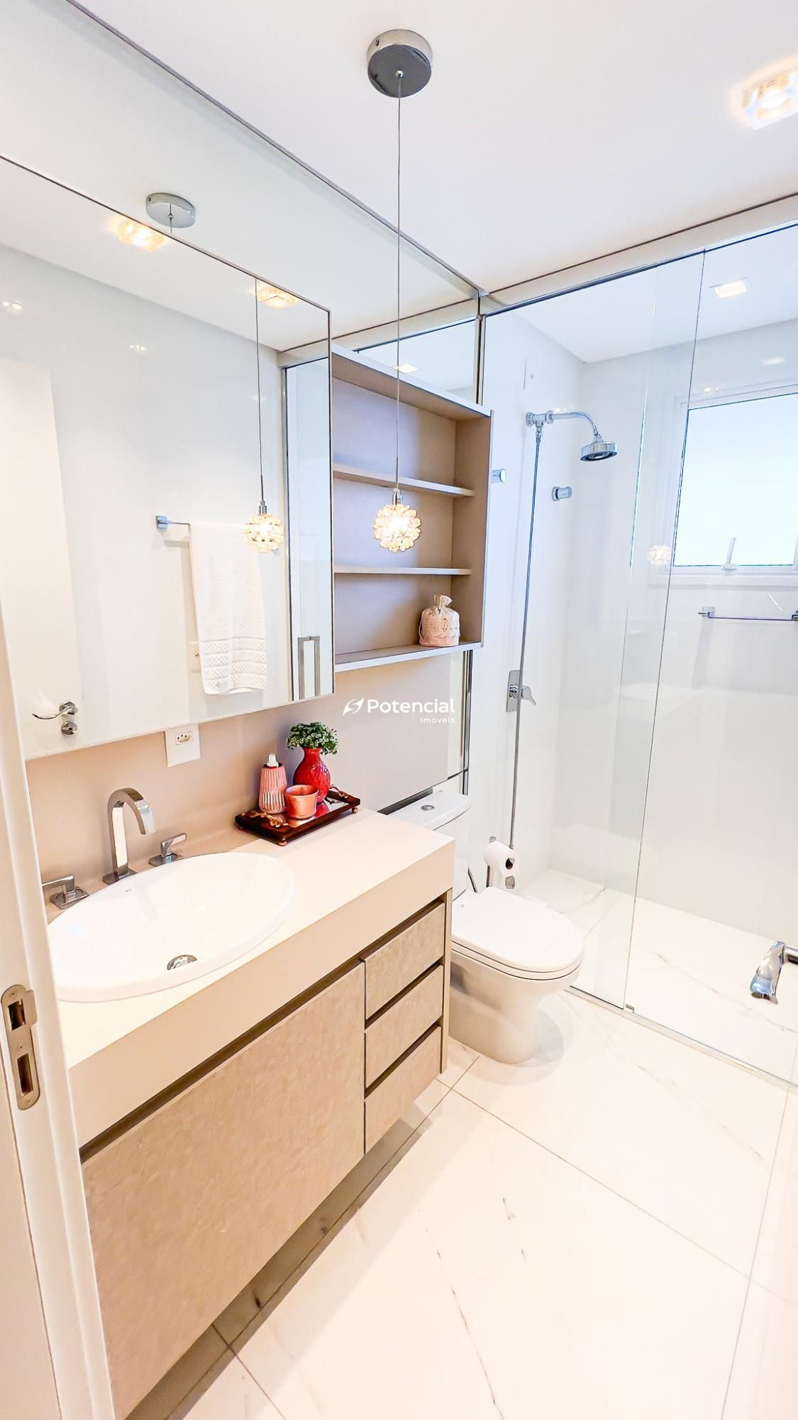 Imagem de Ed. Vogue | Apartamento 04 suítes - Meia Praia, Itapema Imagem de Ed. Vogue | Apartamento 04 suítes - Meia Praia, Itapema