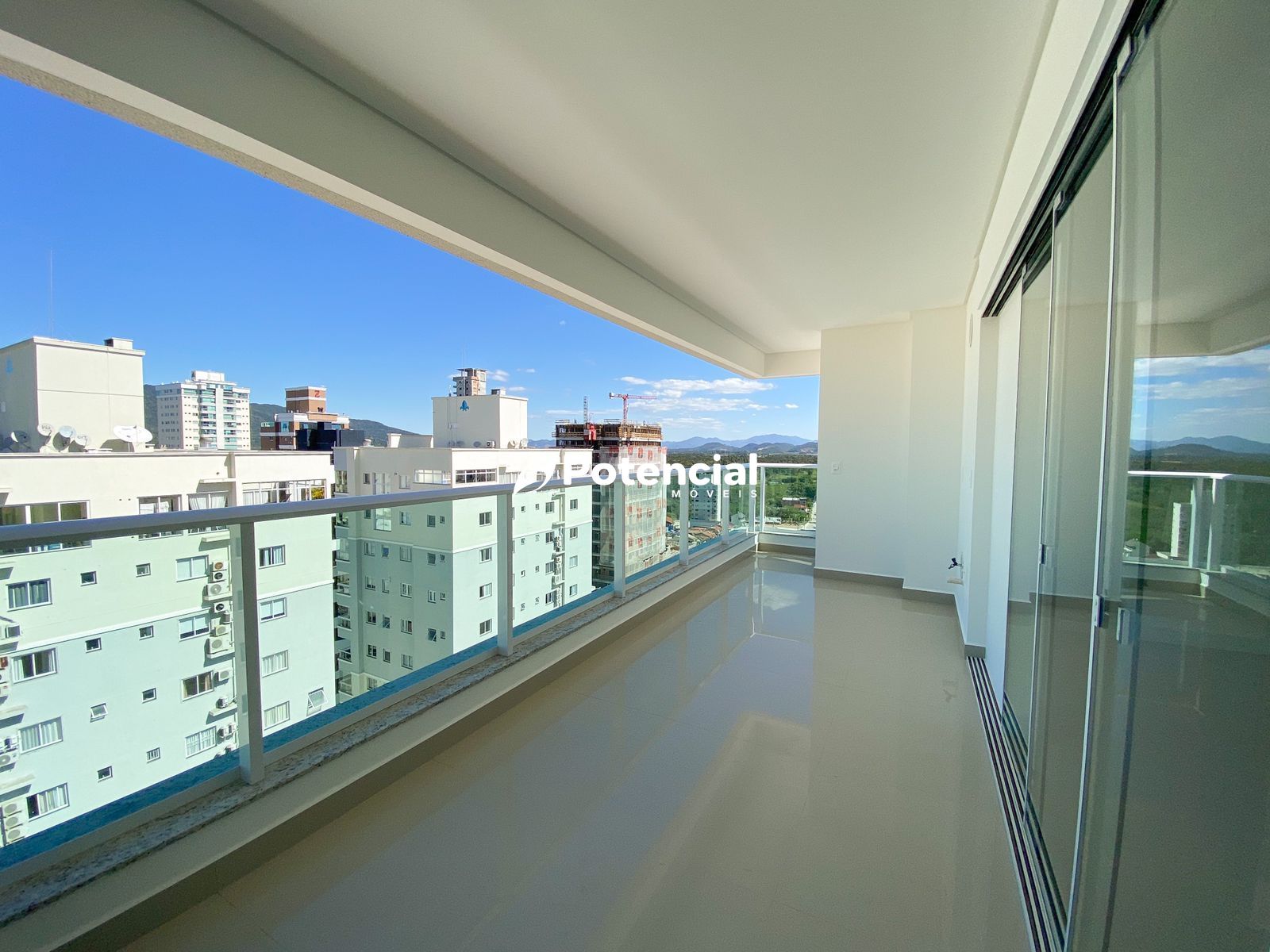 Imagem de Apartamento 4 Suítes | Meia Praia - Itapema/SC