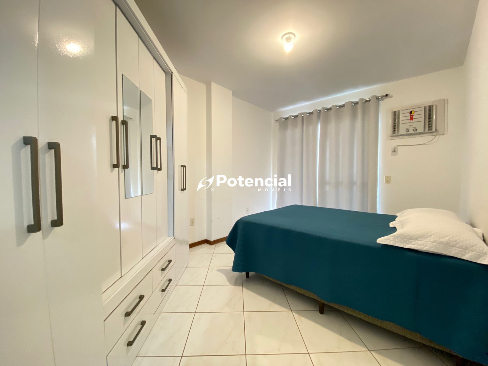 Imagem de Apartamento 3 Dormitórios sendo 1 Suíte | Meia Praia - Itapema | Potencial Imóveis