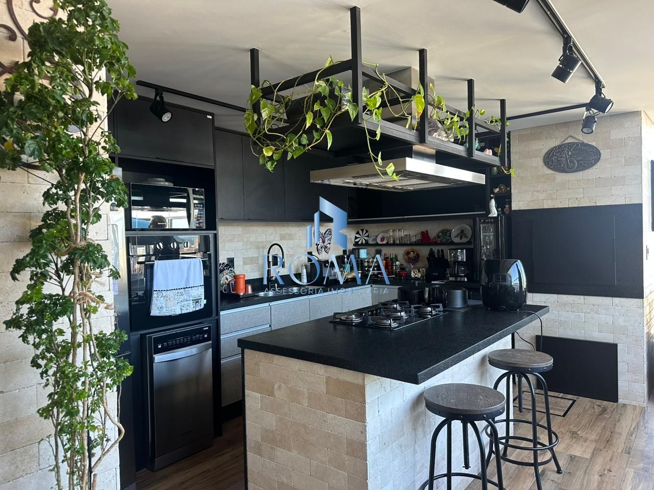 Cobertura, 3 quartos, 210 m² - Foto 4