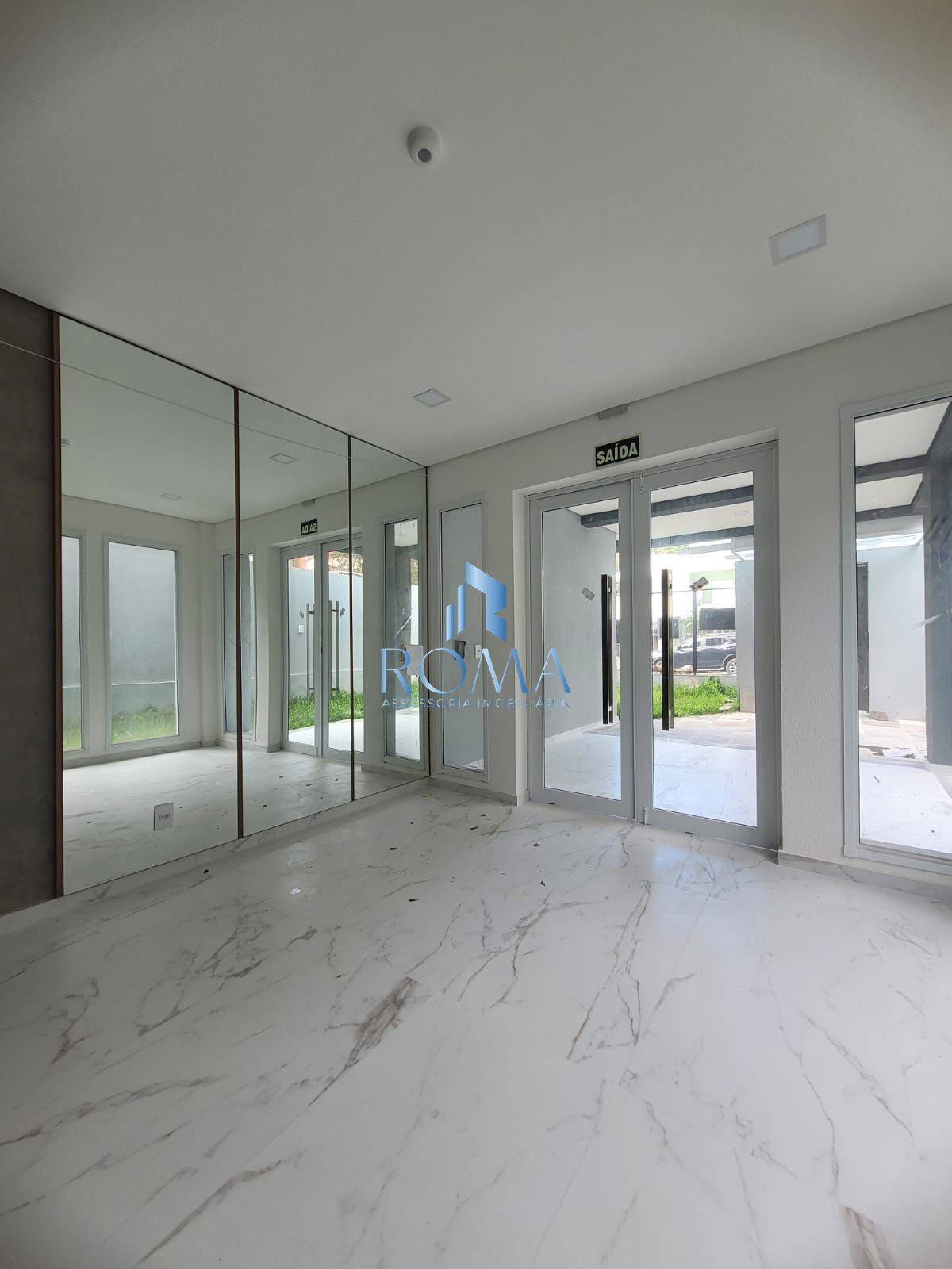 Cobertura, 3 quartos, 204 m² - Foto 2