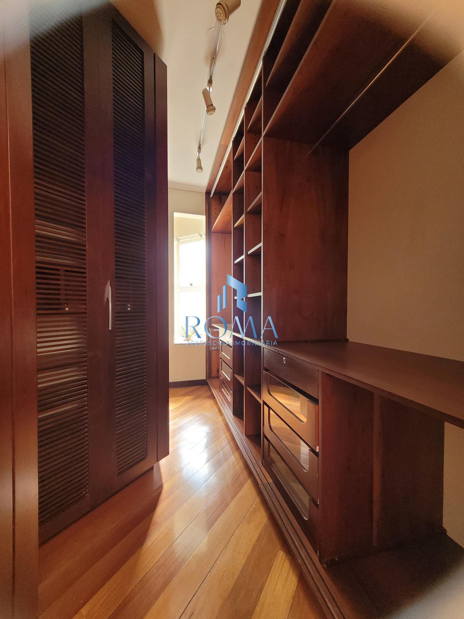 Casa, 4 quartos, 292 m² - Foto 25