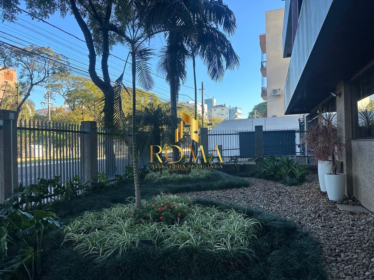 Apartamento, 3 quartos, 241 m² - Foto 2
