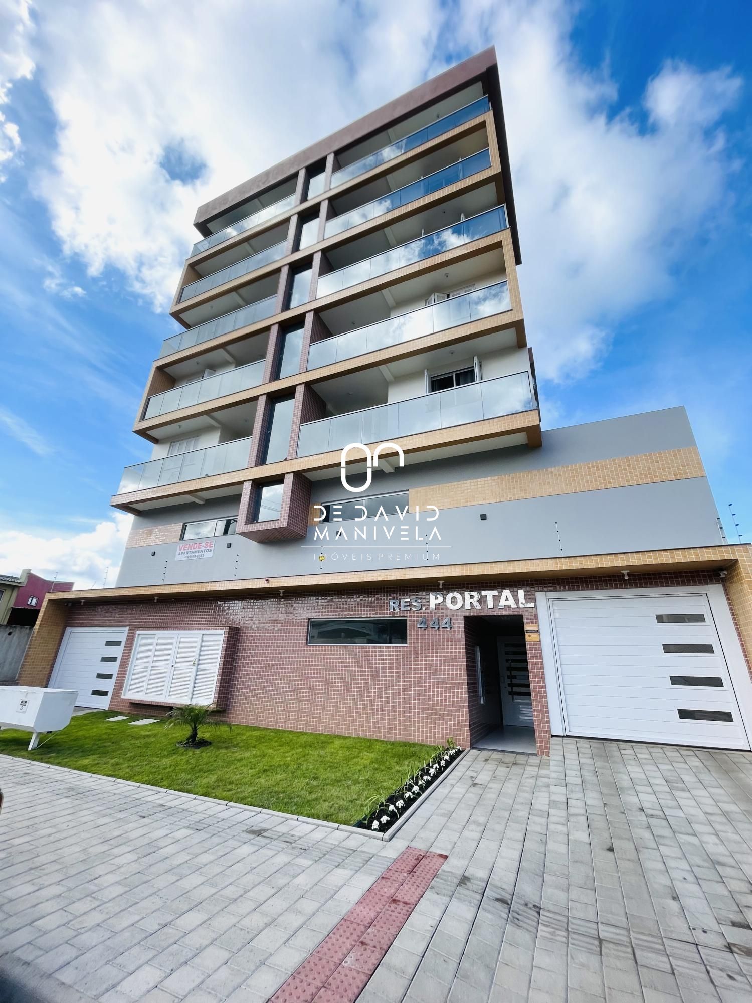 Apartamento novo em Camobi, 2 dormitórios, sendo 1 suíte, sacada com churrasquei