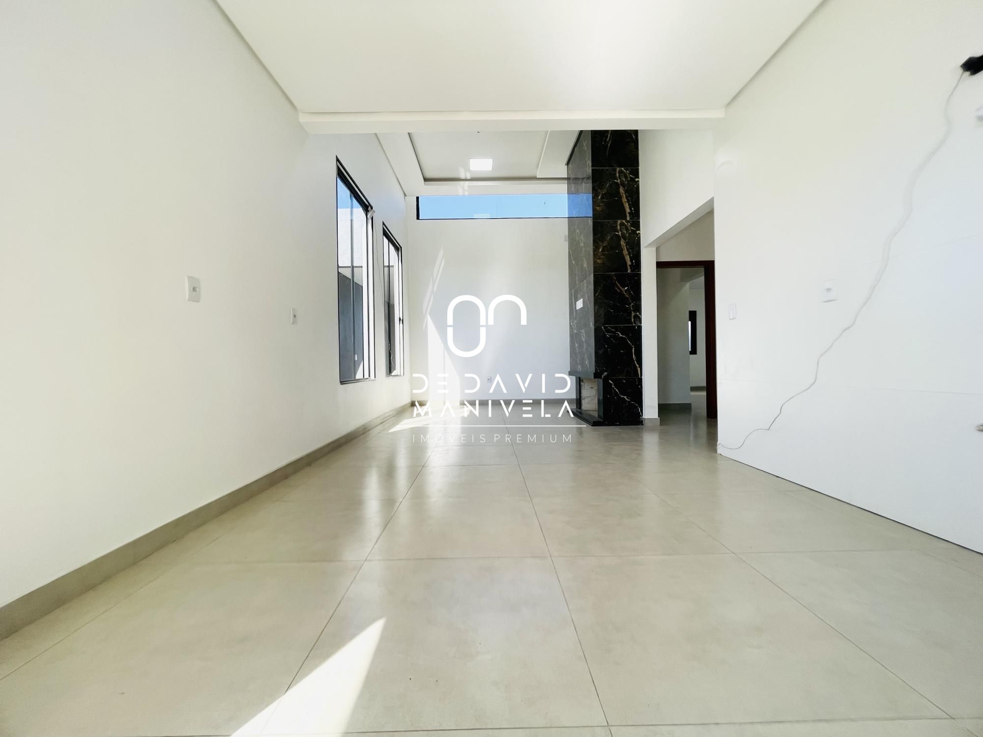 Casa Residencial de 3 dorm. com Piscina e Churrasqueira no Res. Alberto Schons,