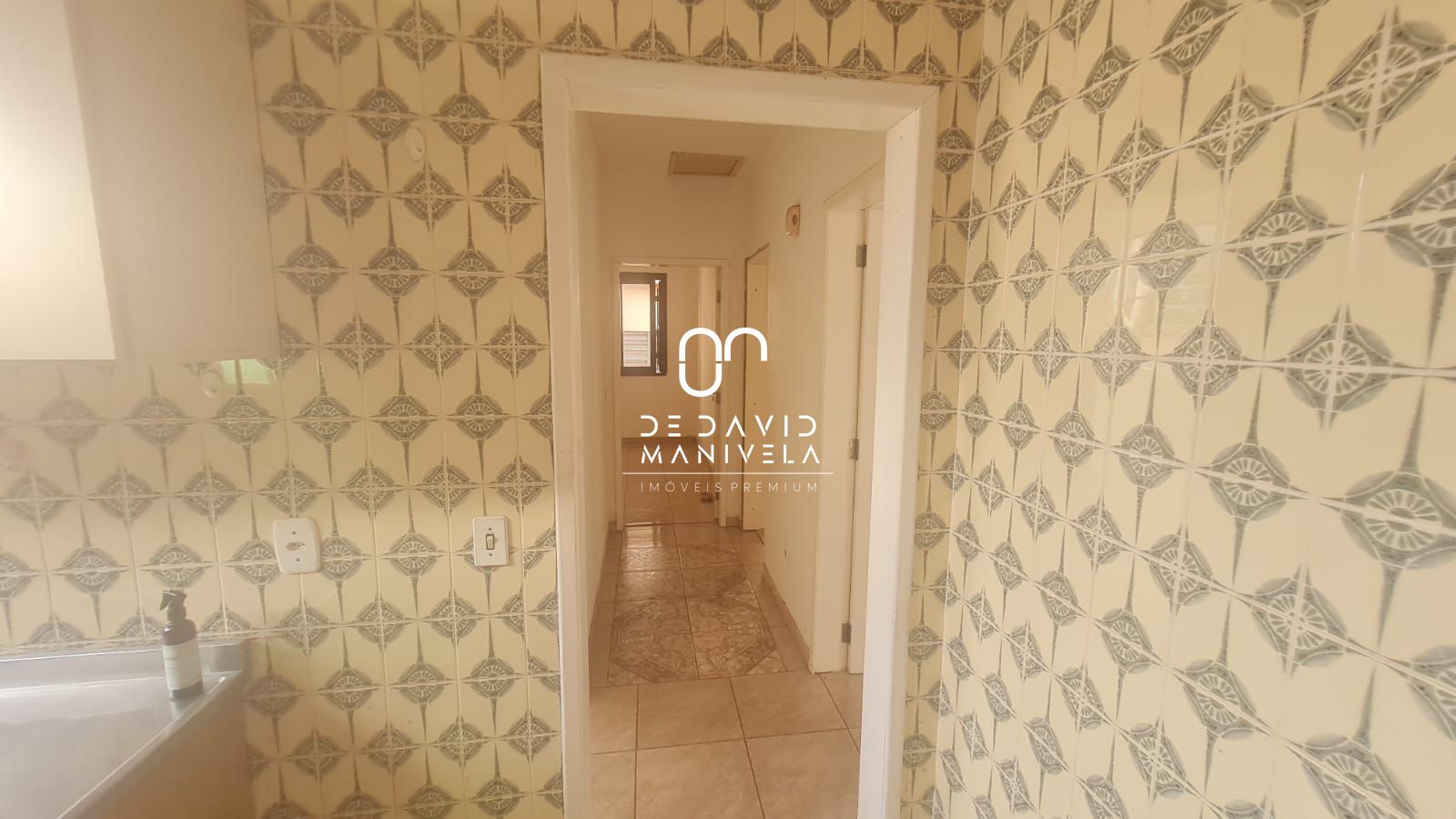 Casa com 3 Dormitórios para alugar, 170 m² por R$ 2.900,00 Casa com 3 Dormitórios para alugar, 170 m² por R$ 2.900,00