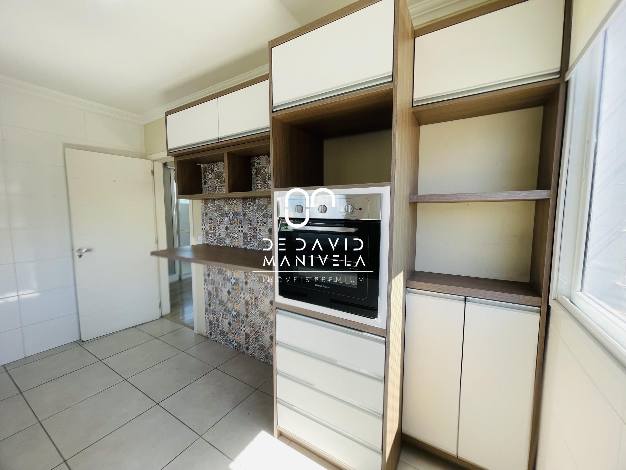 Cobertura duplex semimobiliada, 2 suítes, central para venda