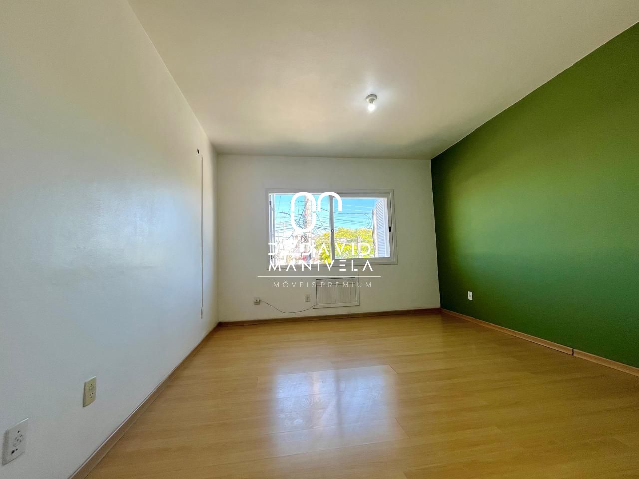 Casa com 3 Dormitórios para alugar, 160 m² por R$ 4.000,00 Casa com 3 Dormitórios para alugar, 160 m² por R$ 4.000,00