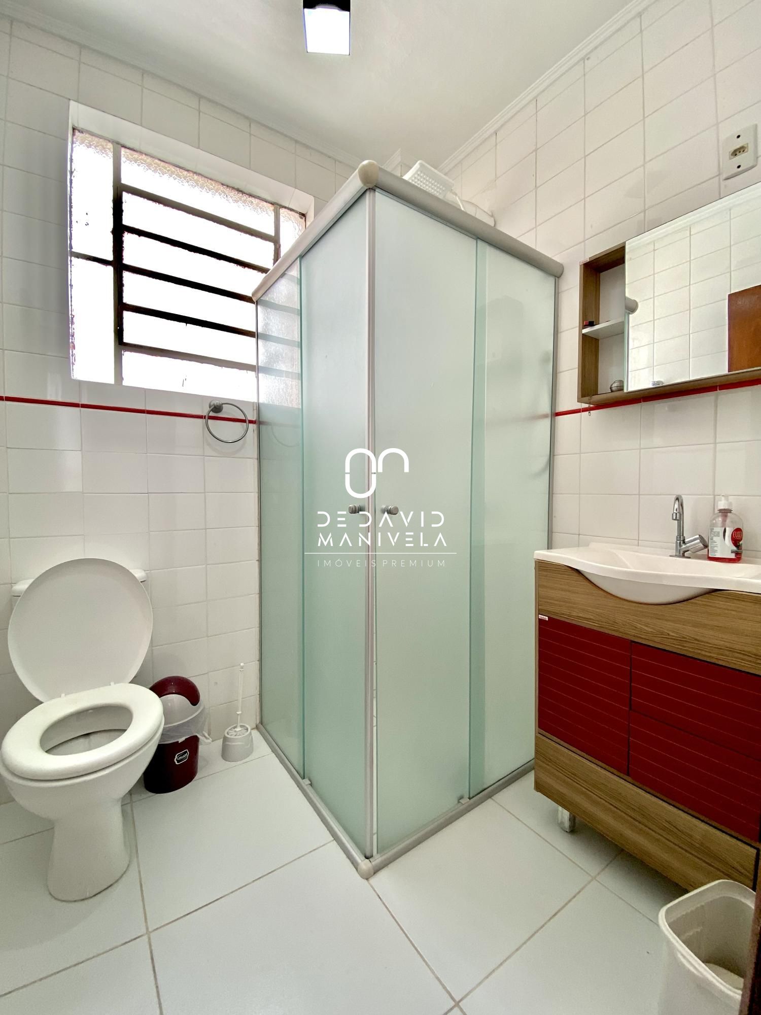 Apartamento com 3 Dormitórios para alugar, 168 m² por R$ 2.100,00 Apartamento com 3 Dormitórios para alugar, 168 m² por R$ 2.100,00