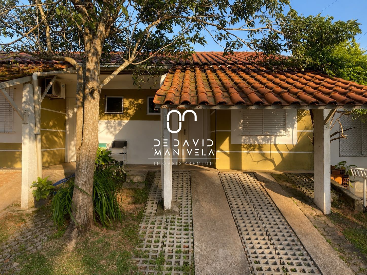casa de condomínio  2 dormitórios,  1 vaga de garagem