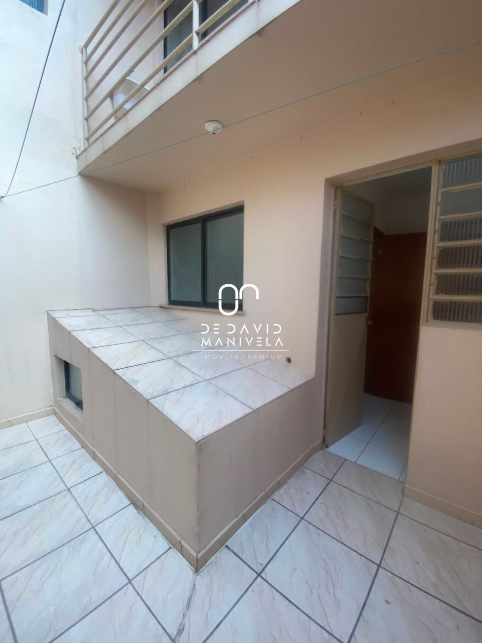 Apartamento com 1 dormitório, e 1 vaga de garagem