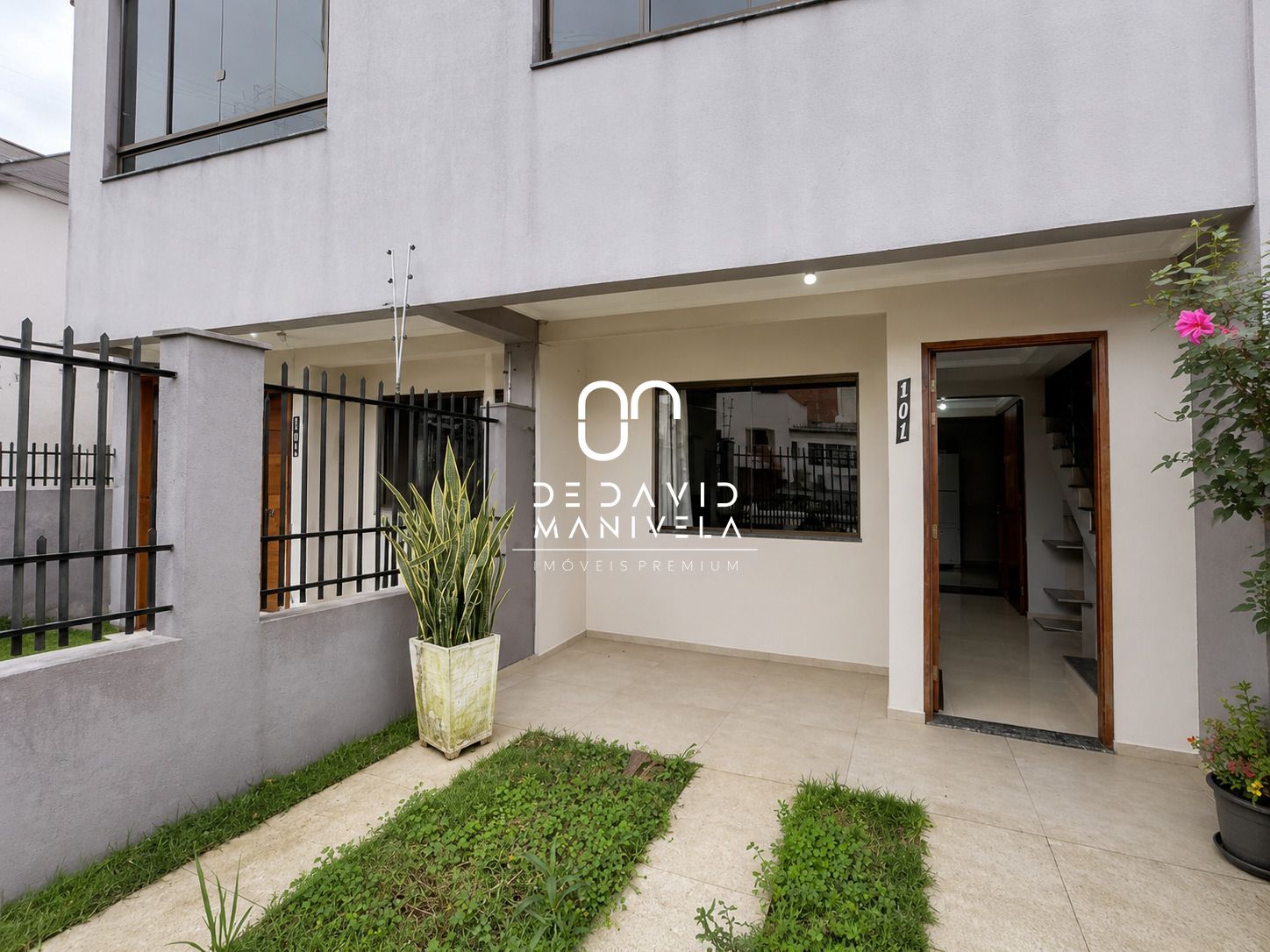 Casa semimobiliada para locação
