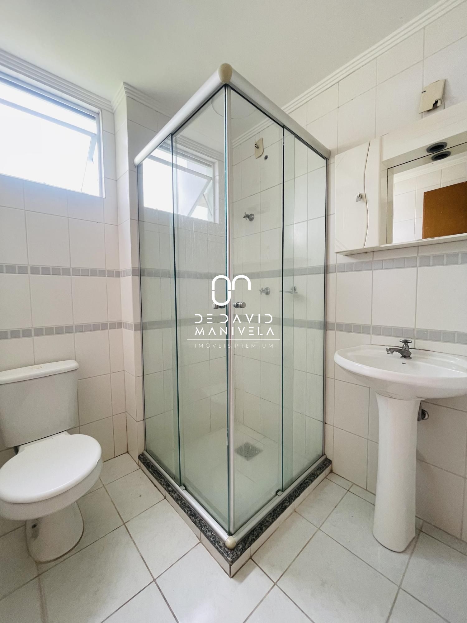 Apartamento com 2 Dormitórios à venda, 60 m² por R$ 270.000,00 Apartamento com 2 Dormitórios à venda, 60 m² por R$ 270.000,00