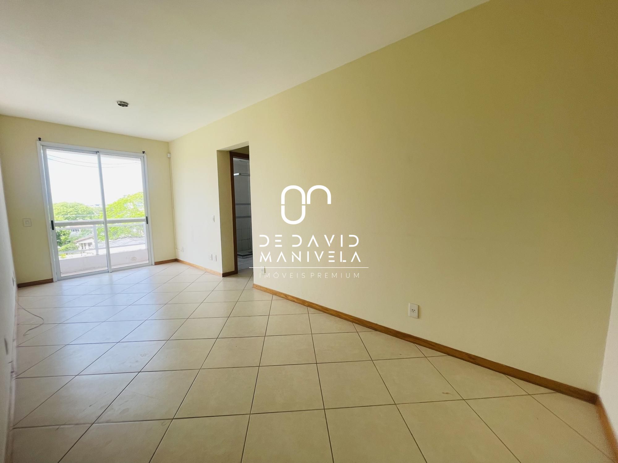 Apartamento com 2 Dormitórios à venda, 60 m² por R$ 270.000,00 Apartamento com 2 Dormitórios à venda, 60 m² por R$ 270.000,00