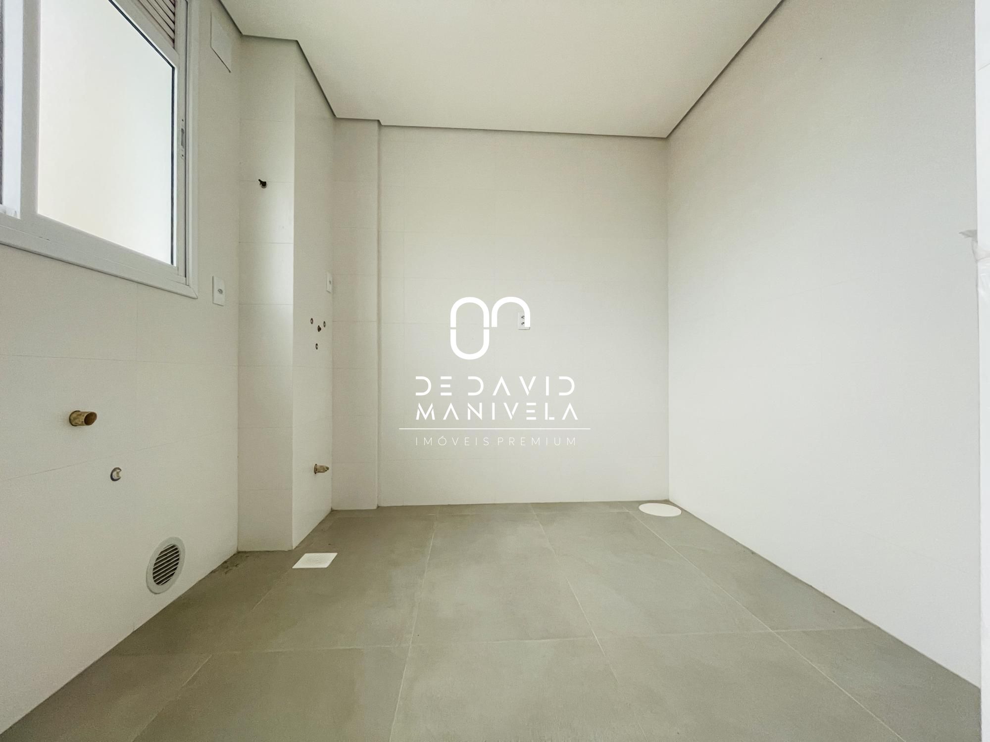 Apartamento 03 dormitórios com suíte, próximo ao centro.