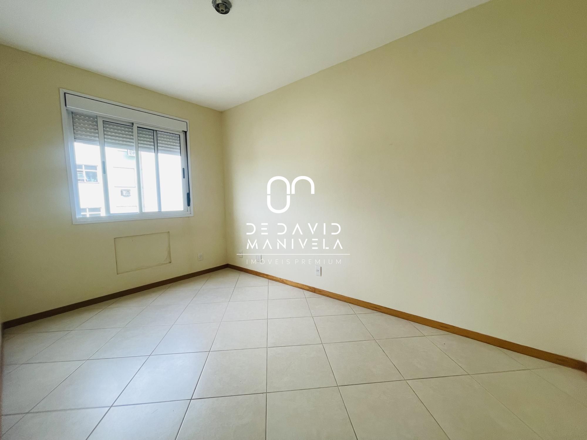 Apartamento com 2 Dormitórios à venda, 60 m² por R$ 270.000,00 Apartamento com 2 Dormitórios à venda, 60 m² por R$ 270.000,00