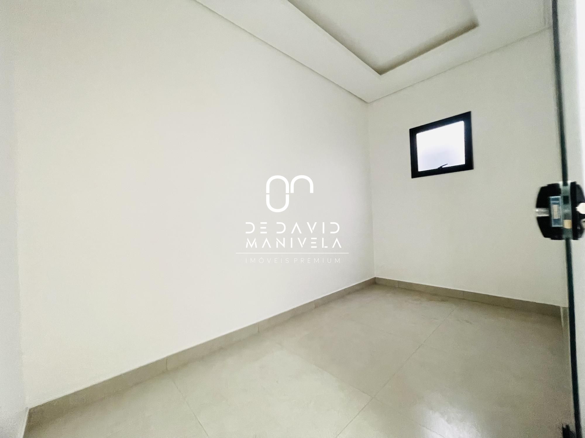 Casa Residencial de 3 dorm. com Piscina e Churrasqueira no Res. Alberto Schons,