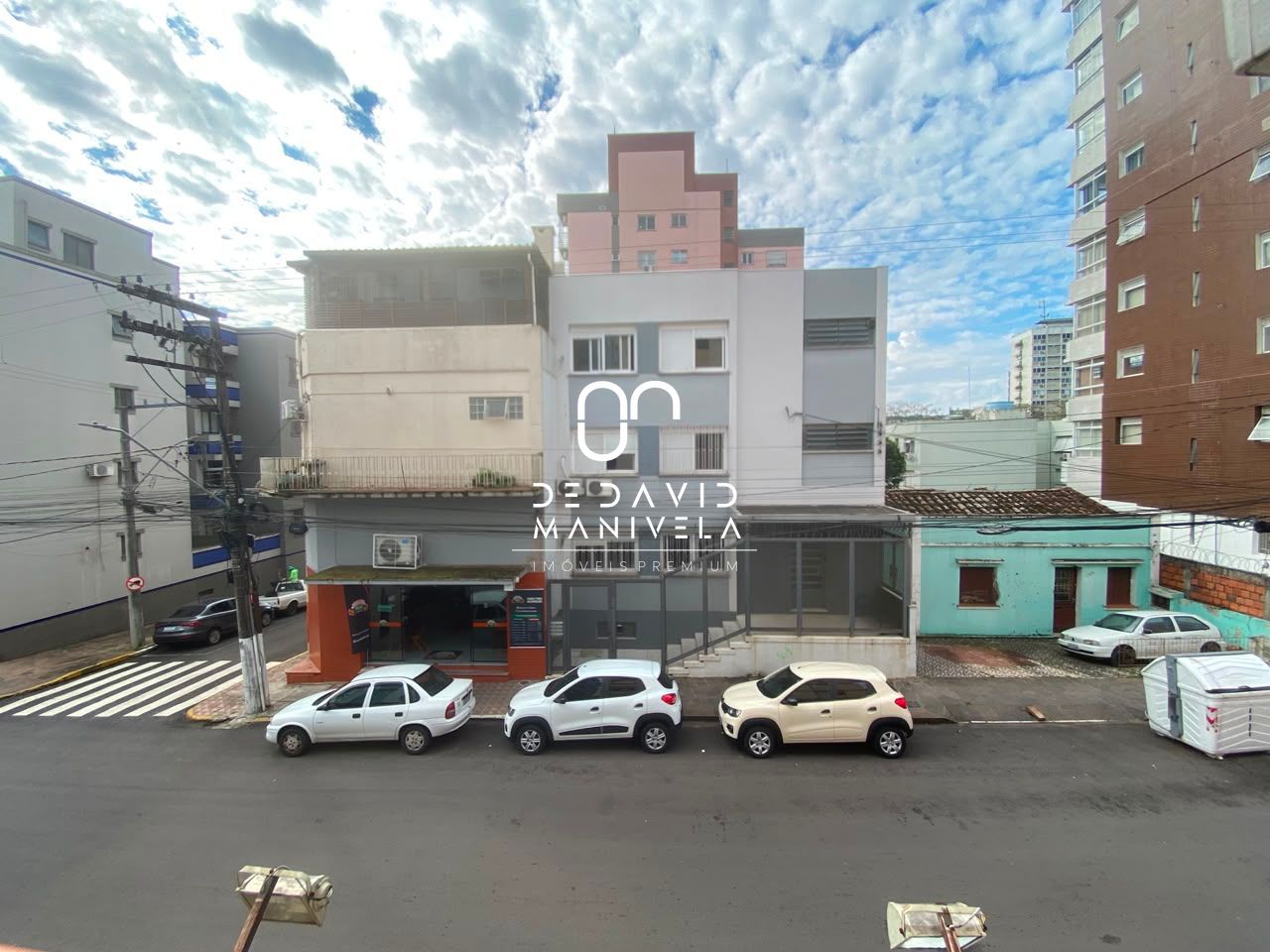 Apartamento com 4 dormitórios no bairro centro