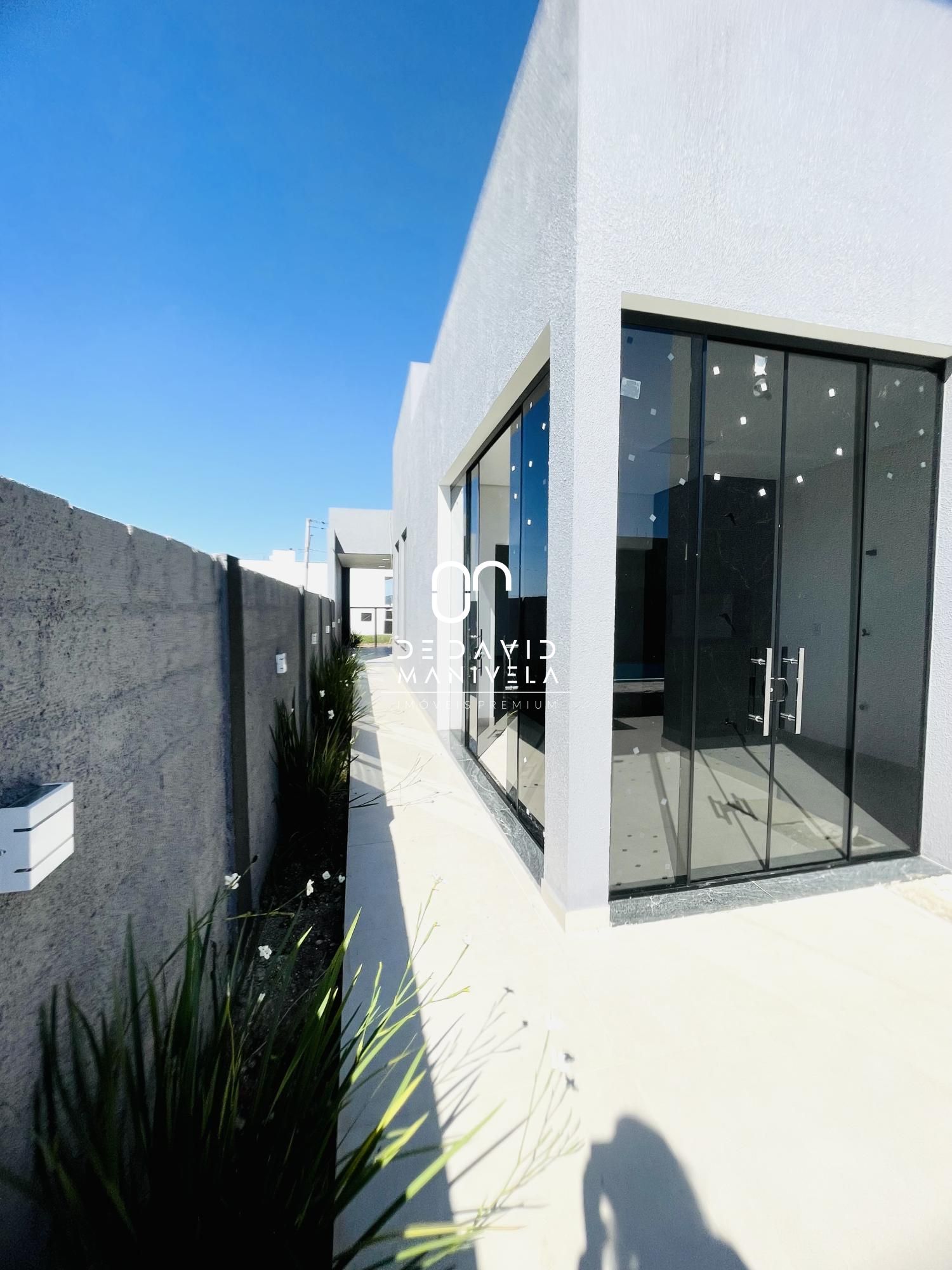 Casa Residencial de 3 dorm. com Piscina e Churrasqueira no Res. Alberto Schons,