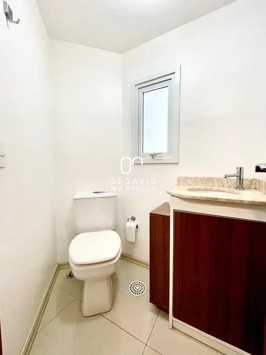 Linda casa de condomínio para locação em são josé, santa mar