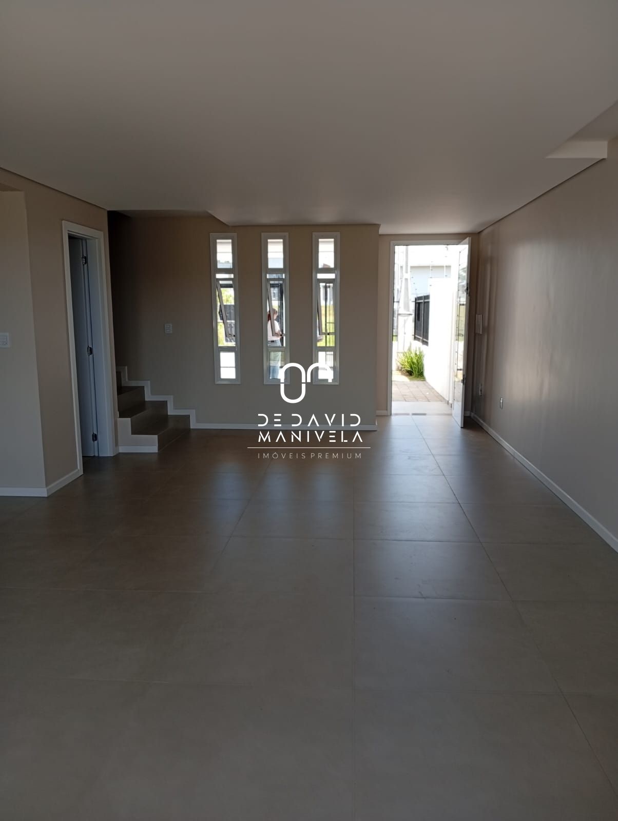 Casa com 2 Dormitórios à venda, 166 m² por R$ 990.000,00 Casa com 2 Dormitórios à venda, 166 m² por R$ 990.000,00