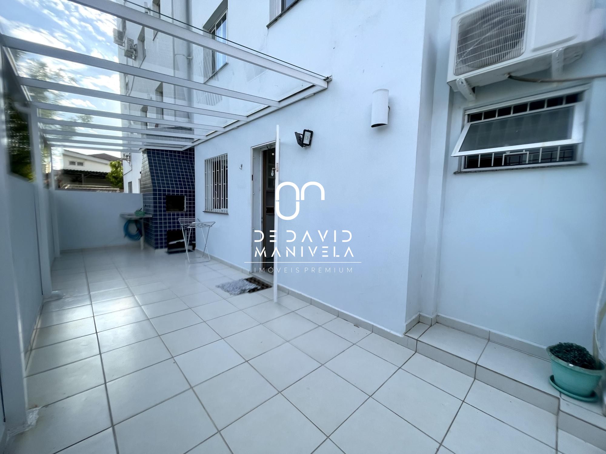 Apartamento com 2 Dormitórios à venda, 71 m² por R$ 359.000,00 Apartamento com 2 Dormitórios à venda, 71 m² por R$ 359.000,00