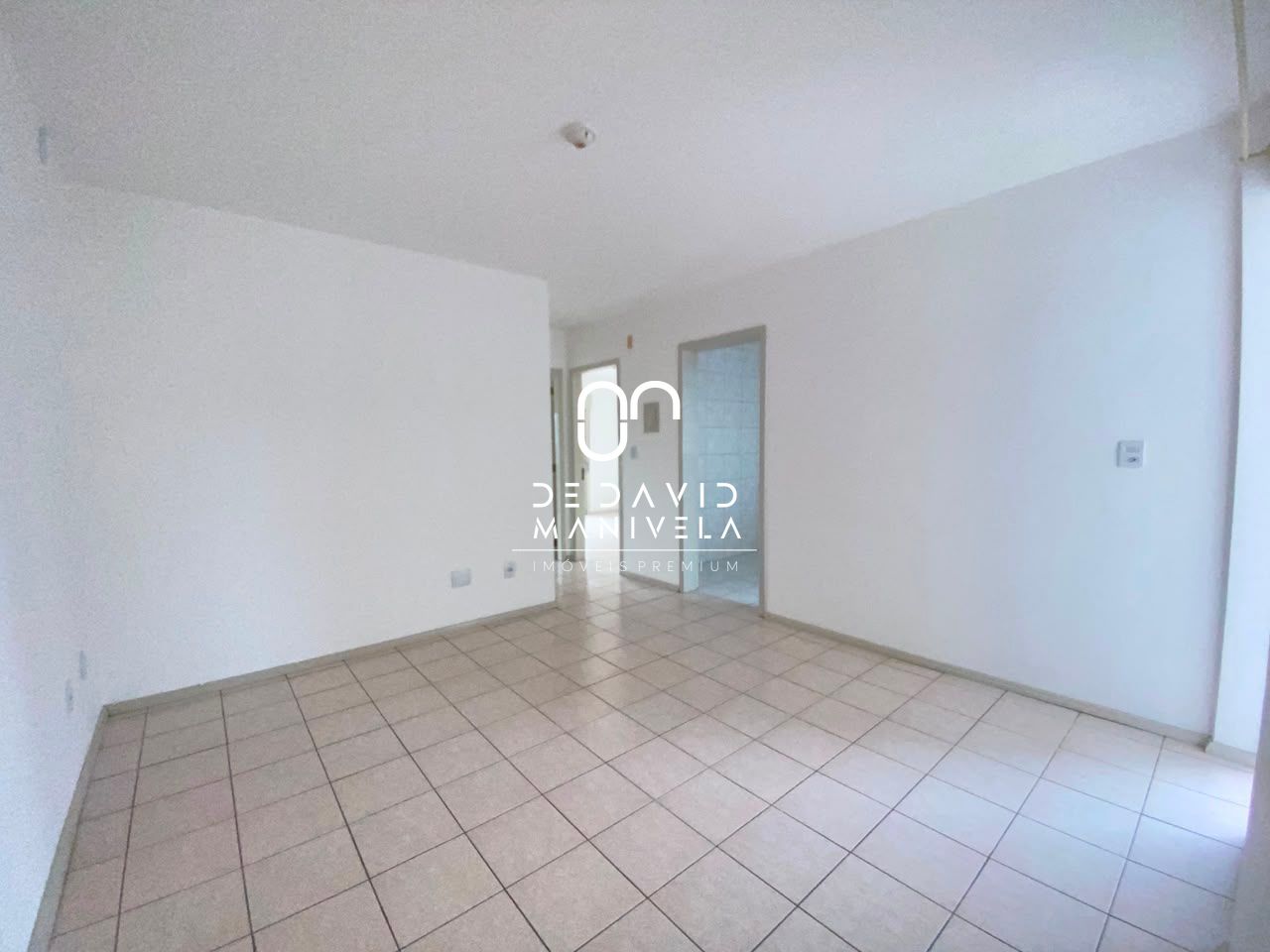 Apartamento com 2 dormitórios e 1 vaga de garagem no bairro 
