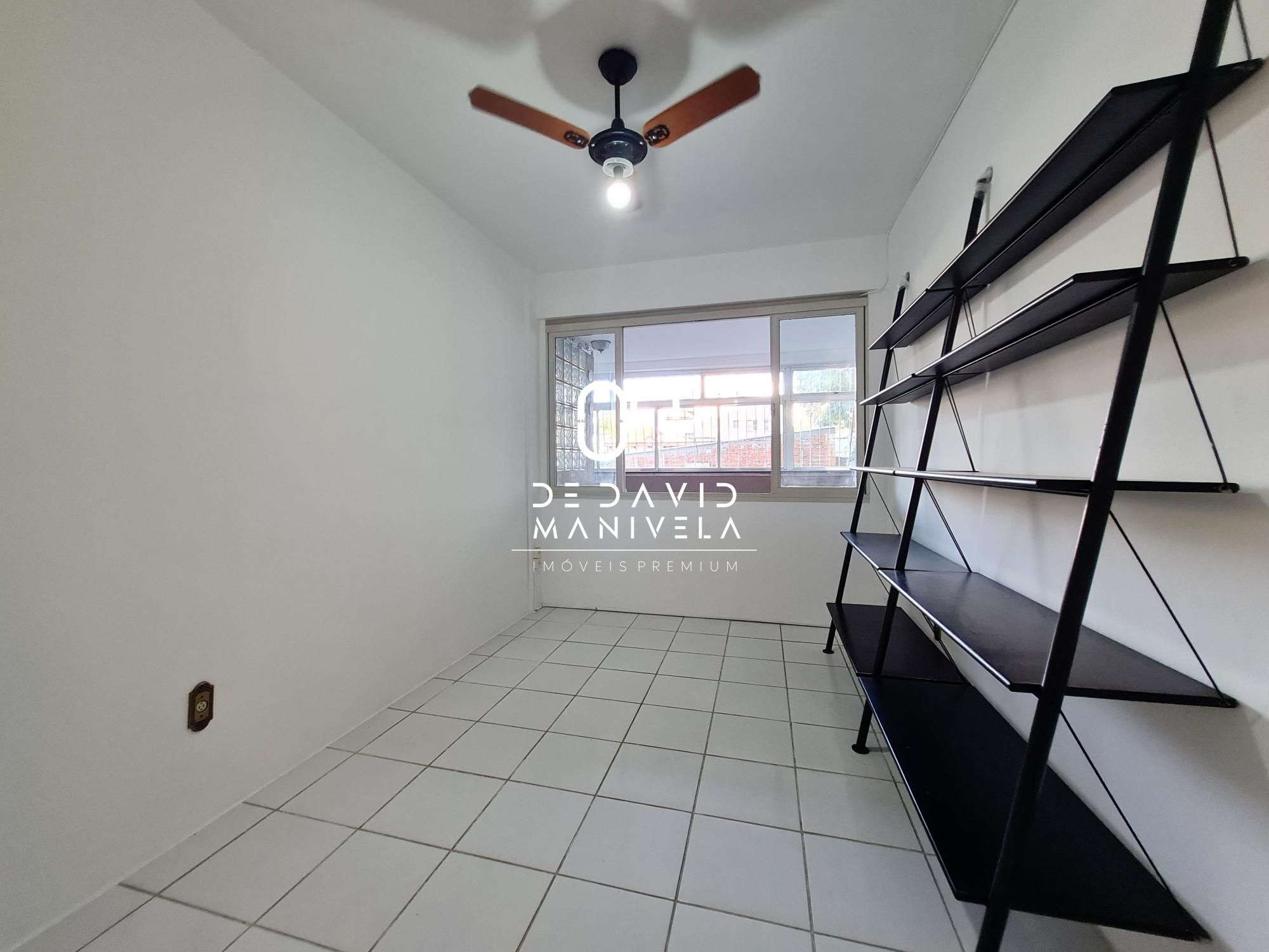 À venda apartamento 4 dormitórios (1 suíte), semmimobiliado,