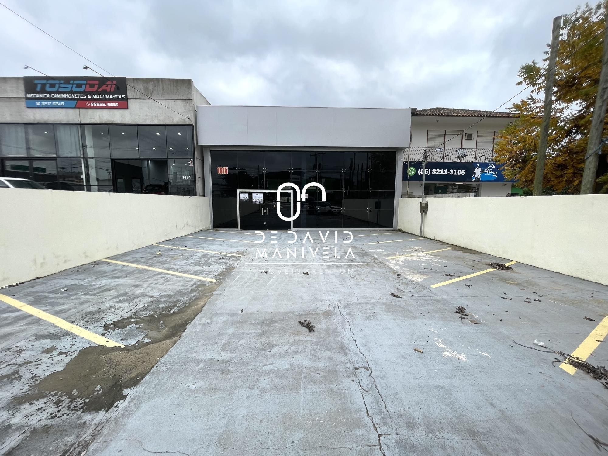 Pavilhão para locação na Avenida Hélvio Basso