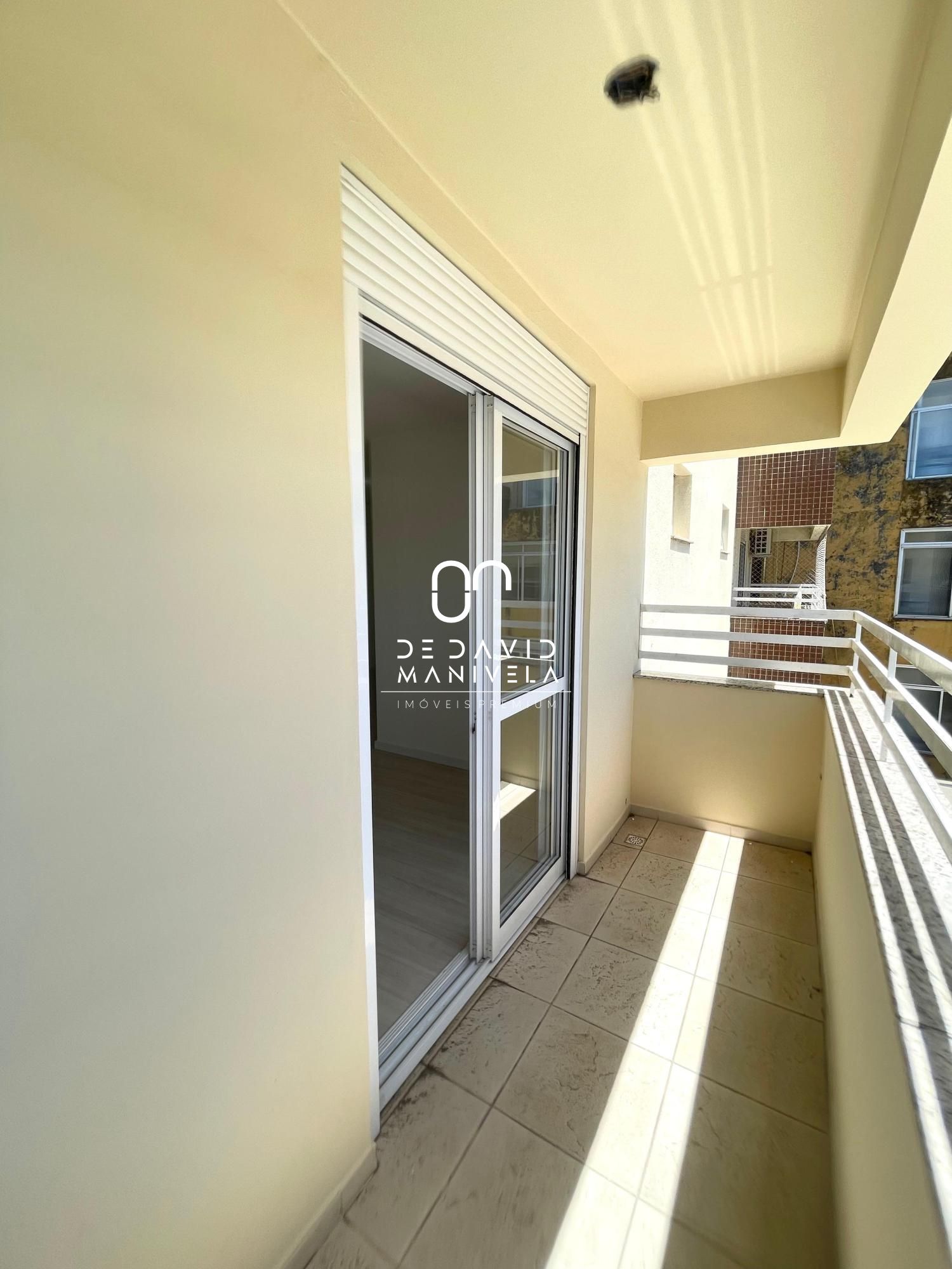 Amplo apartamento 03 dorm.c/ suíte