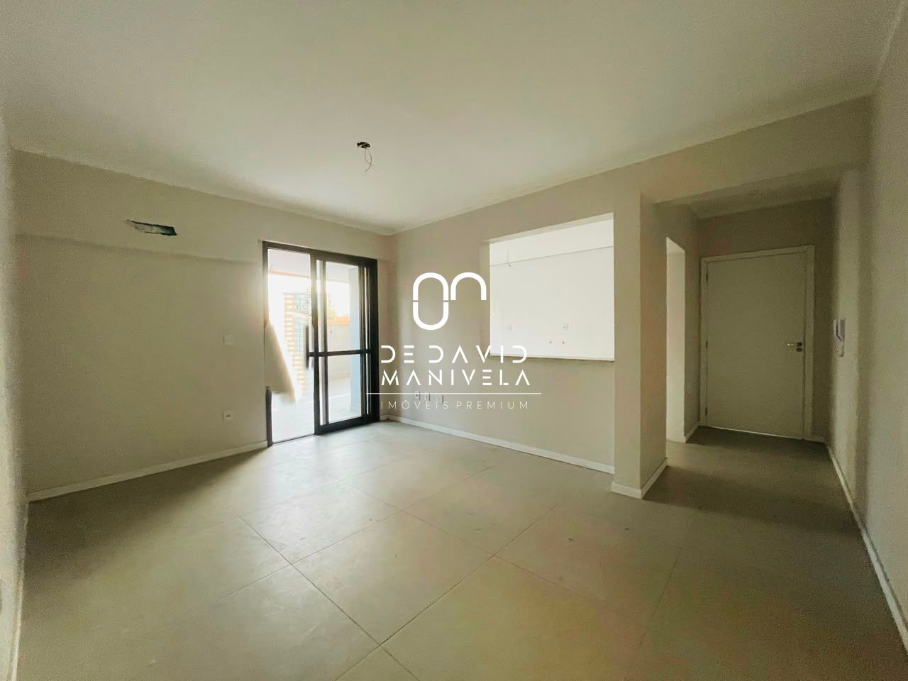 Apartamento 02 dormitórios, com dois terraços, bairro nª srª