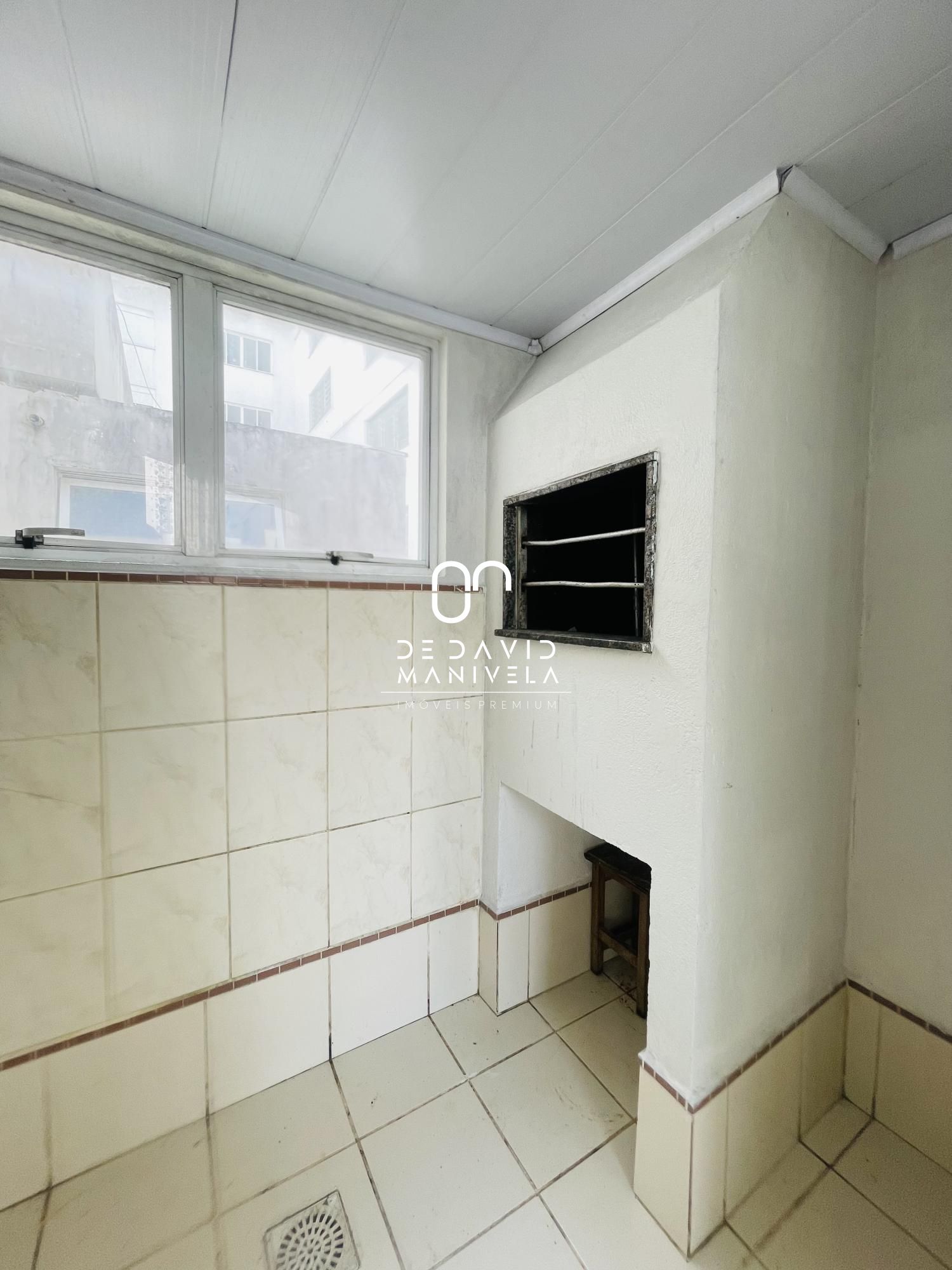 Apartamento com 2 Dormitórios à venda, 53 m² por R$ 210.000,00 Apartamento com 2 Dormitórios à venda, 53 m² por R$ 210.000,00