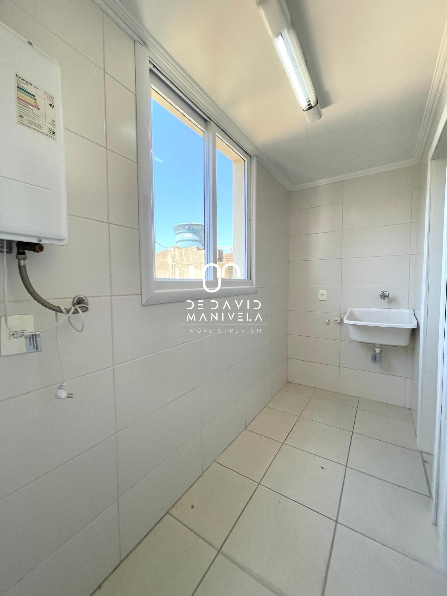 Amplo apartamento 03 dorm.c/ suíte