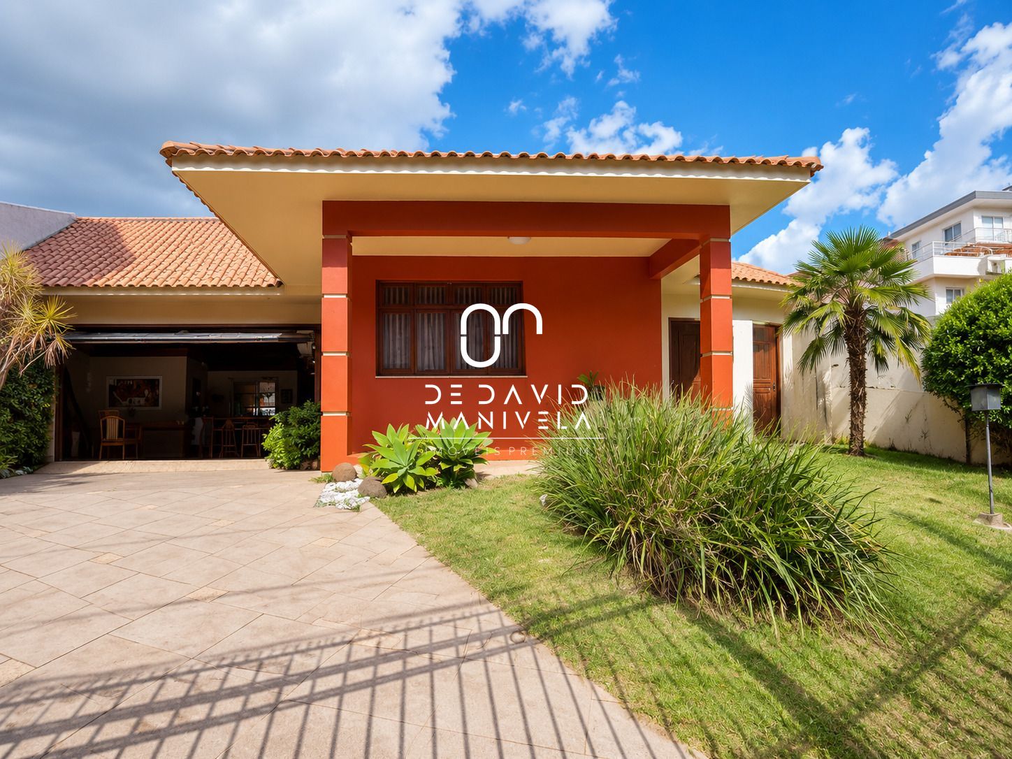 Casa para venda e locação no bairro Rosário