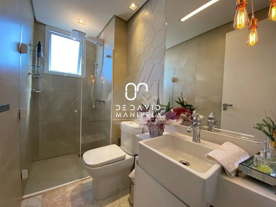 Apartamento com 2 Dormitórios à venda, 68 m² por R$ 650.000,00 Apartamento com 2 Dormitórios à venda, 68 m² por R$ 650.000,00