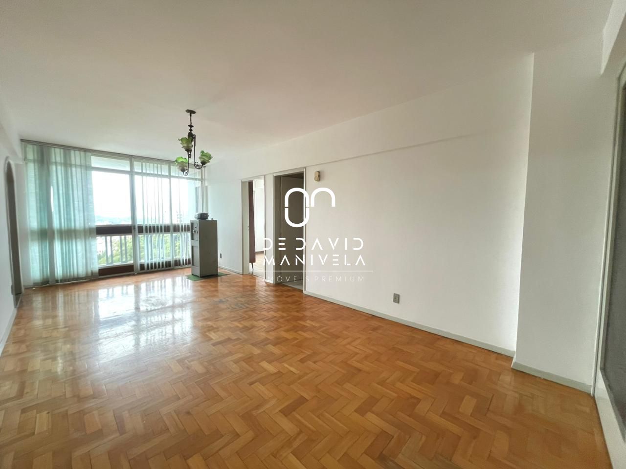 Apartamento a venda na av. Medianeira, com 4 dormitórios, se